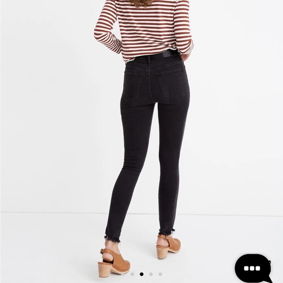 Madewell Petite 10" High-Rise Skinny Jeans in Berkeley Black Button Edition 33P - Picture 3 of 13